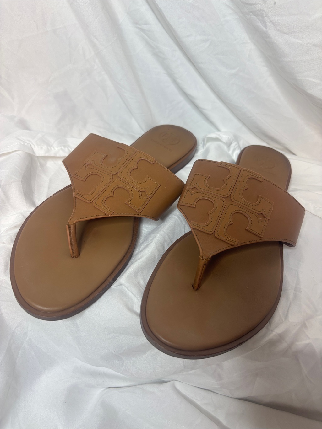 Tory Burch Tan Leather Logo Thong Sandals For Women